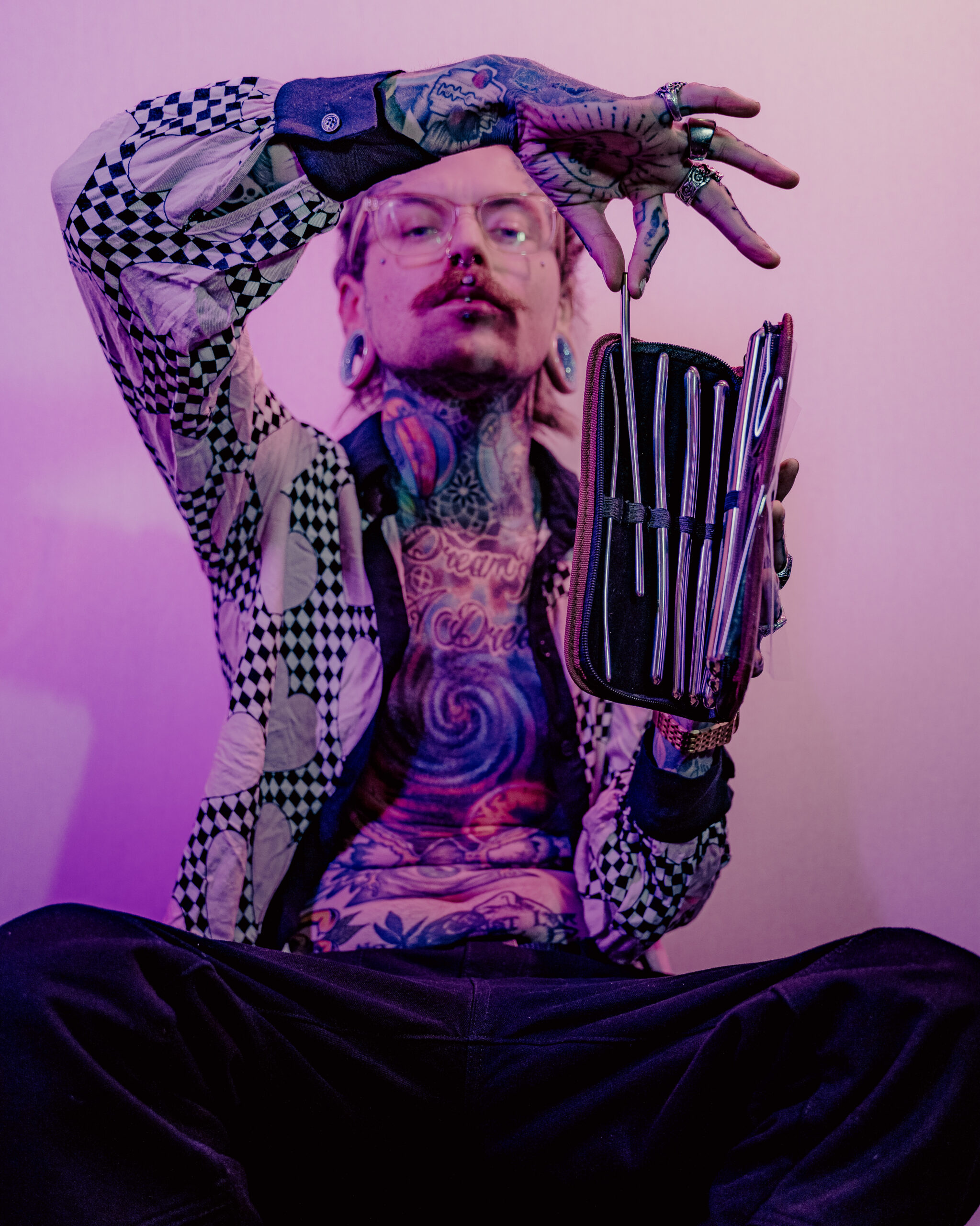 Pocketing: How to Spot When You’re Being Kept a Secret